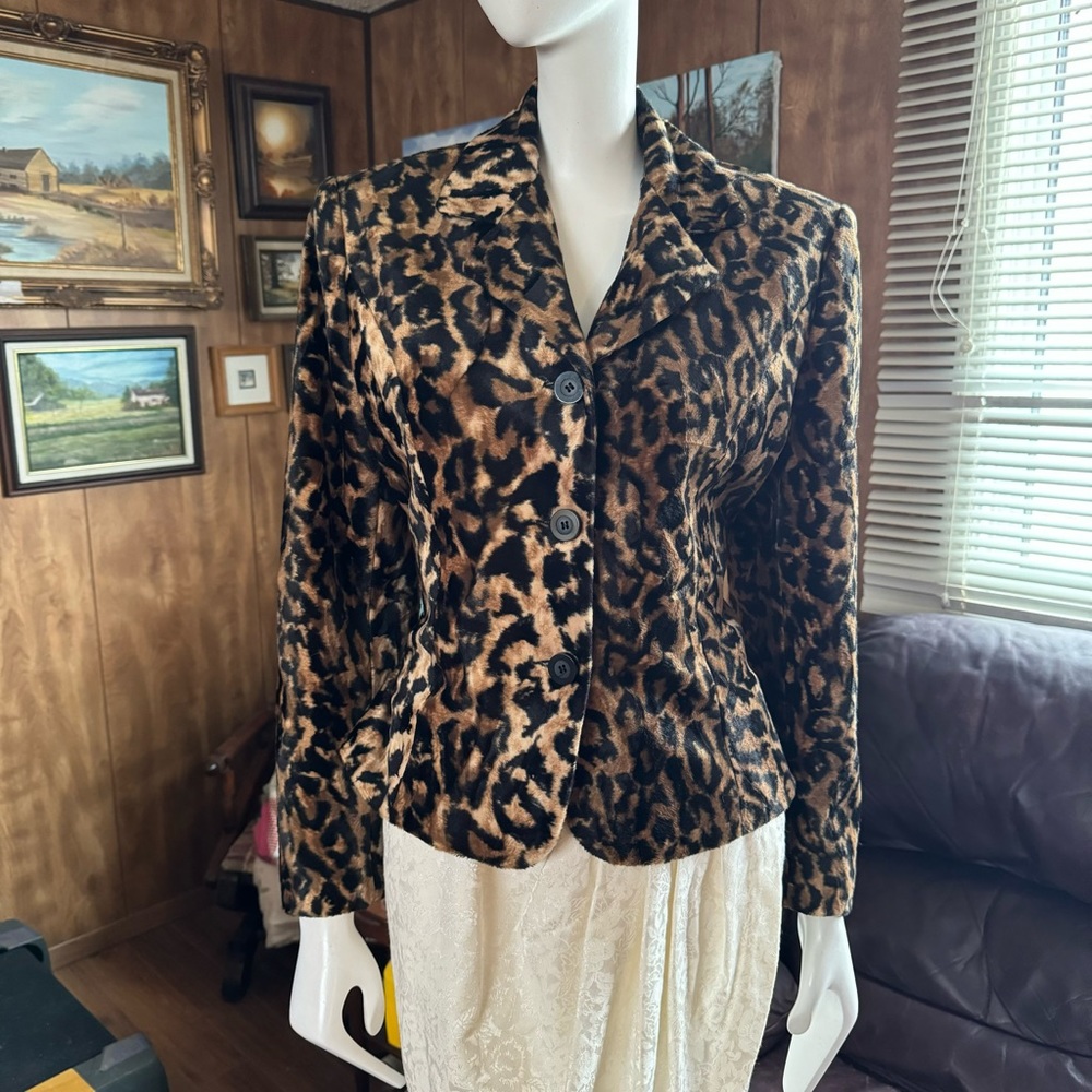 Stunning Vintage Leopard Print Furry Feel Blazer